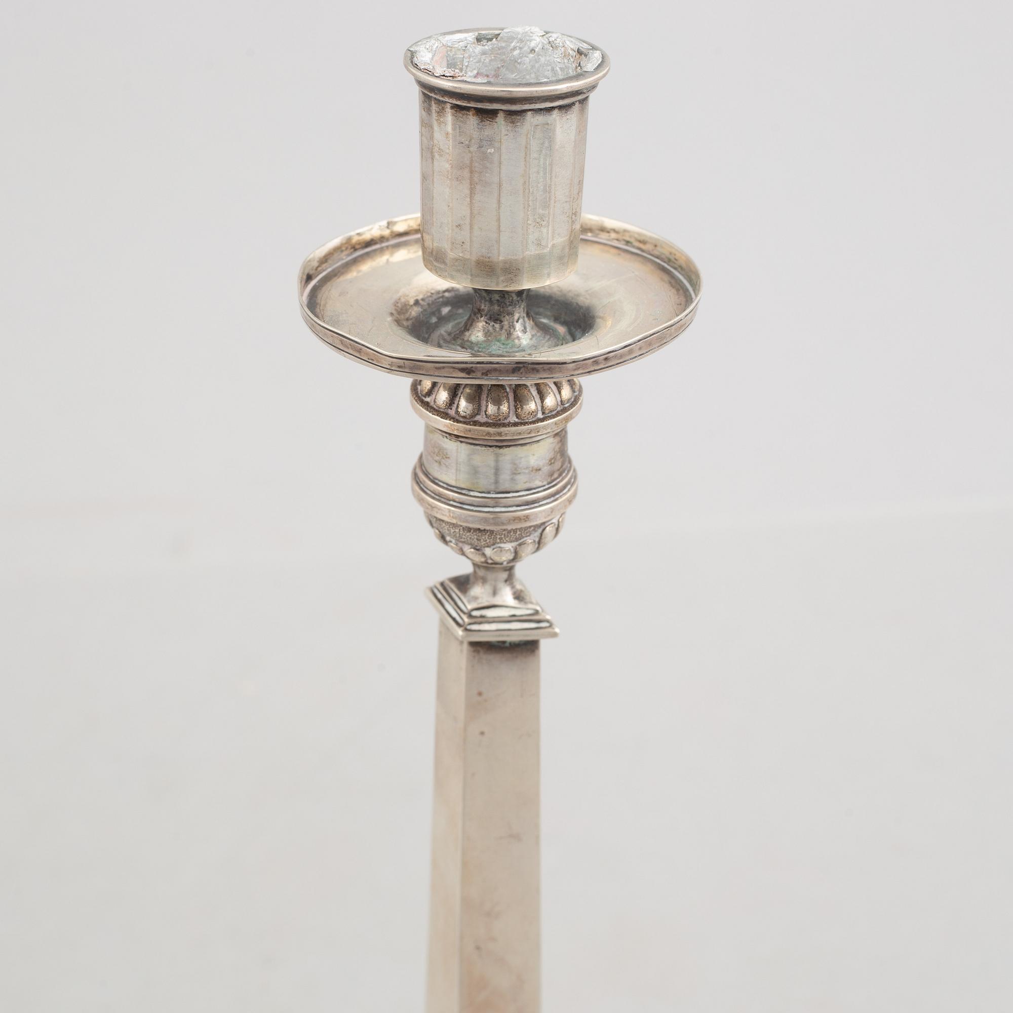 Jeremias Balthasar Heckenauer, ljusstakar, ett par, silver, Augsburg 1814.
