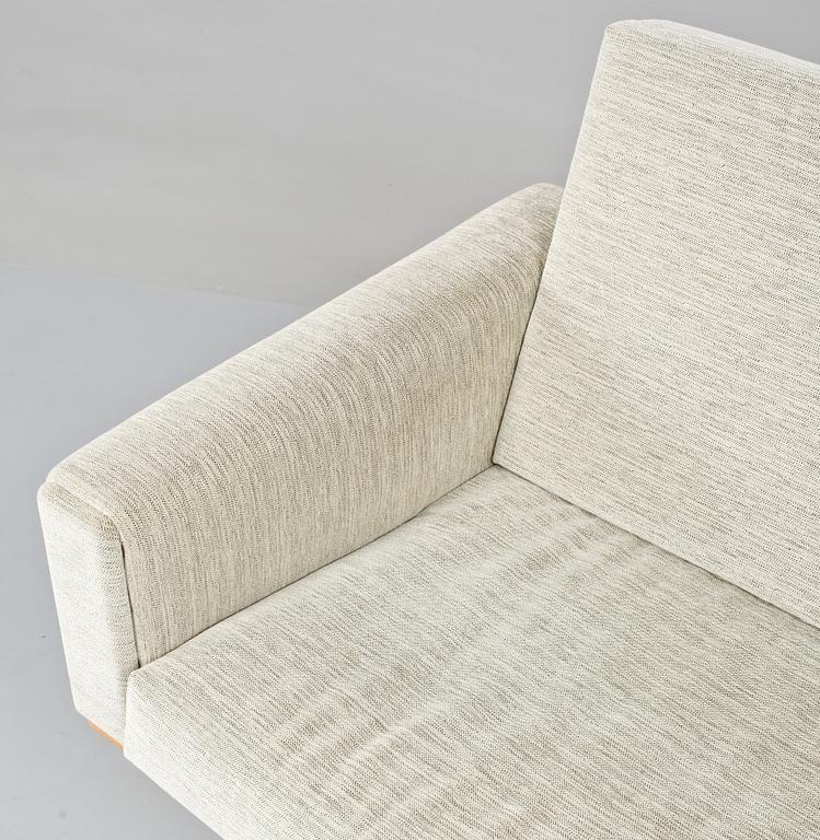SOFFA, "GE 236", Hans J Wegner, 1900-talets andra hälft.
