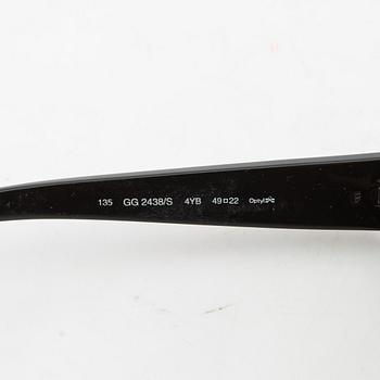 Gucci, sunglasses, a pair.