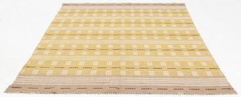 Matta  tuskaft i relief, ca 305 x 200 cm.