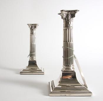 LJUSSTAKAR, ett par, silver, England Sheffield 1918.