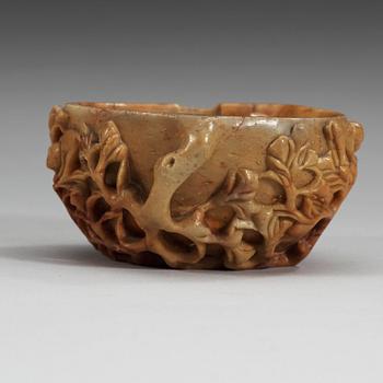A soapstone sculpture and cup, Qing dynasty.