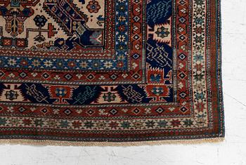 Carpet, northwest Persian, antique, approx. 165 x 120 cm.