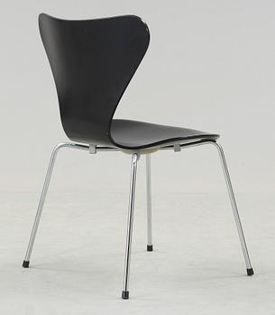 STOL, "Sjuan", Arne Jacobsen, Fritz Hansen, bär datering 1970.