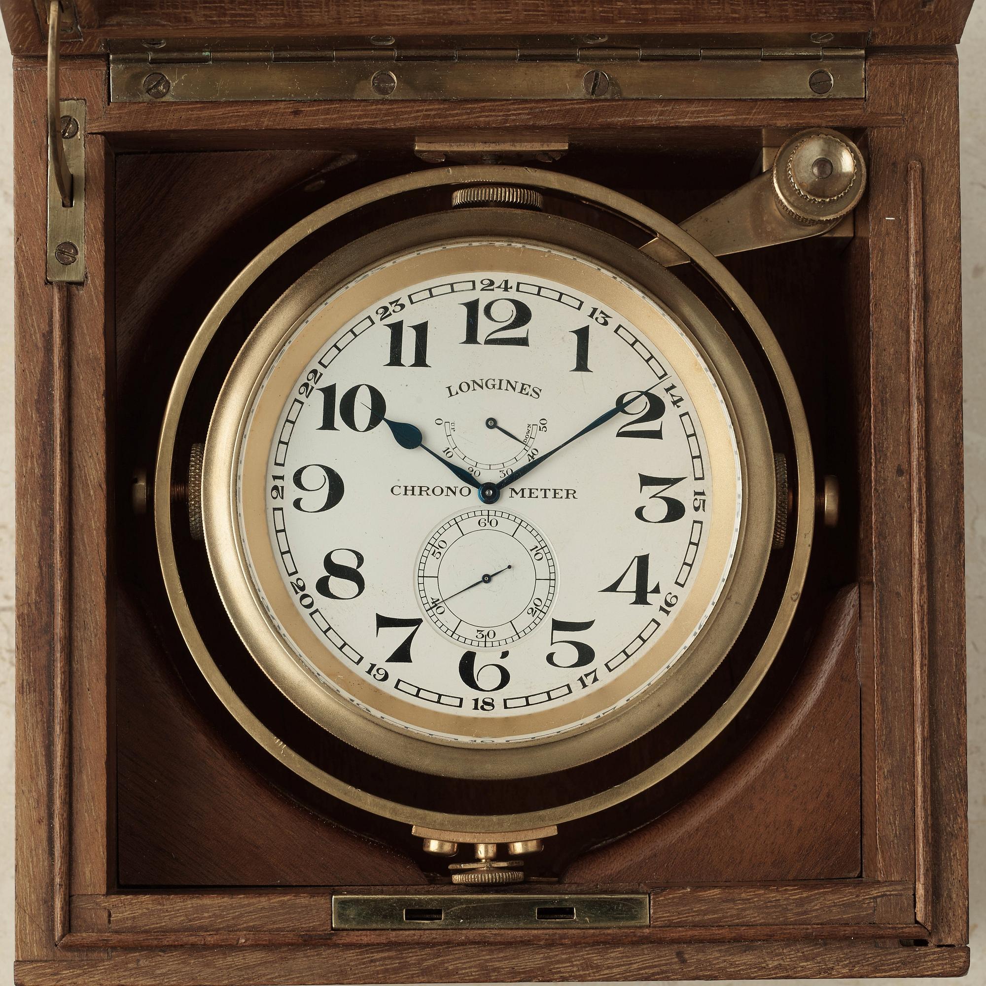 LONGINES, "Rätt Tid", Chronometer, table clock, 154 x 153 x 105 mm,