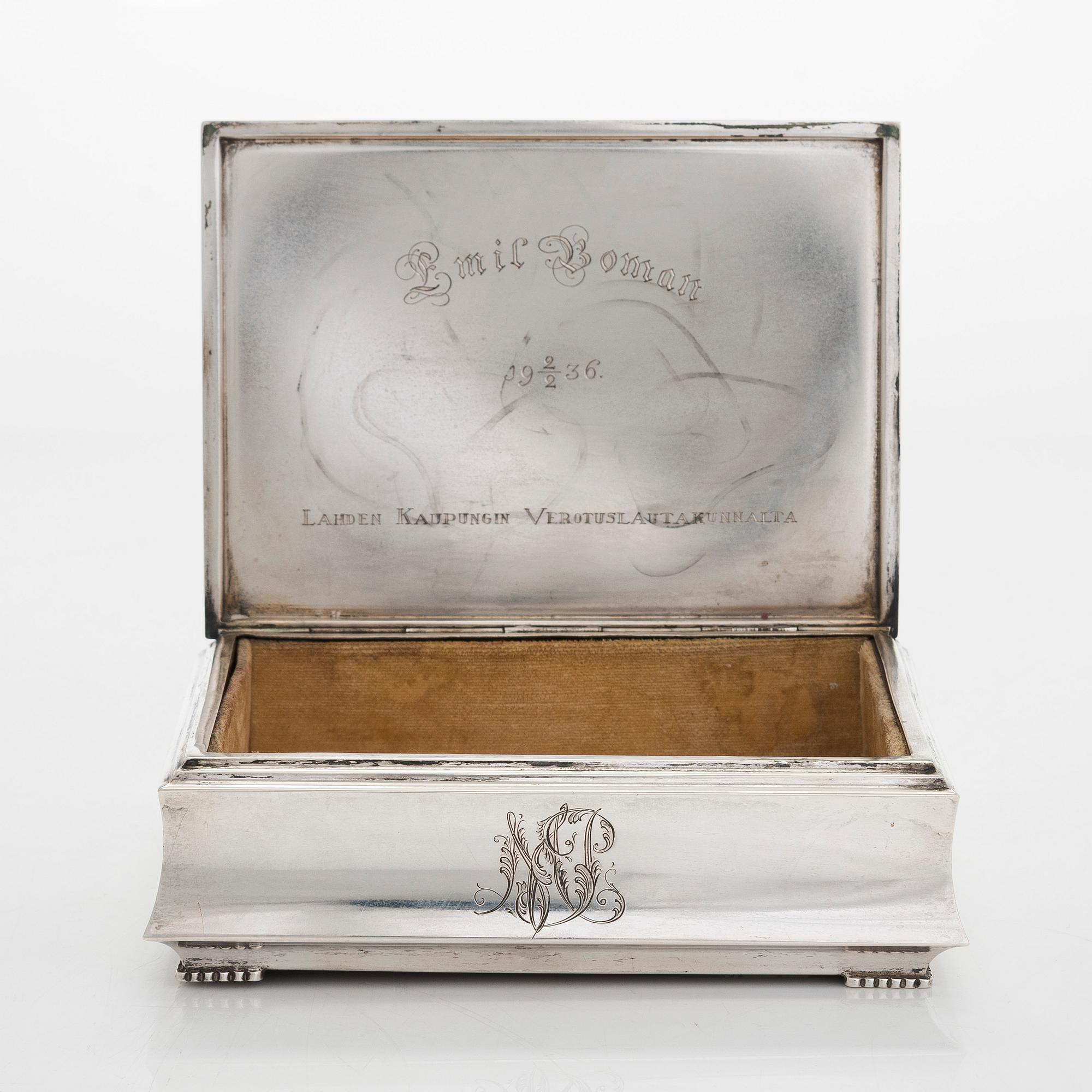 A 20th century silver cigar box, with Finnish import marks, Brødrene Lohne, Bergen.