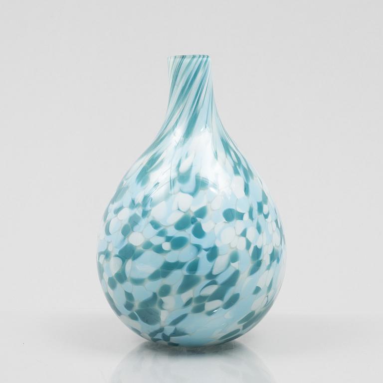 Ann Wåhlström, a vase.