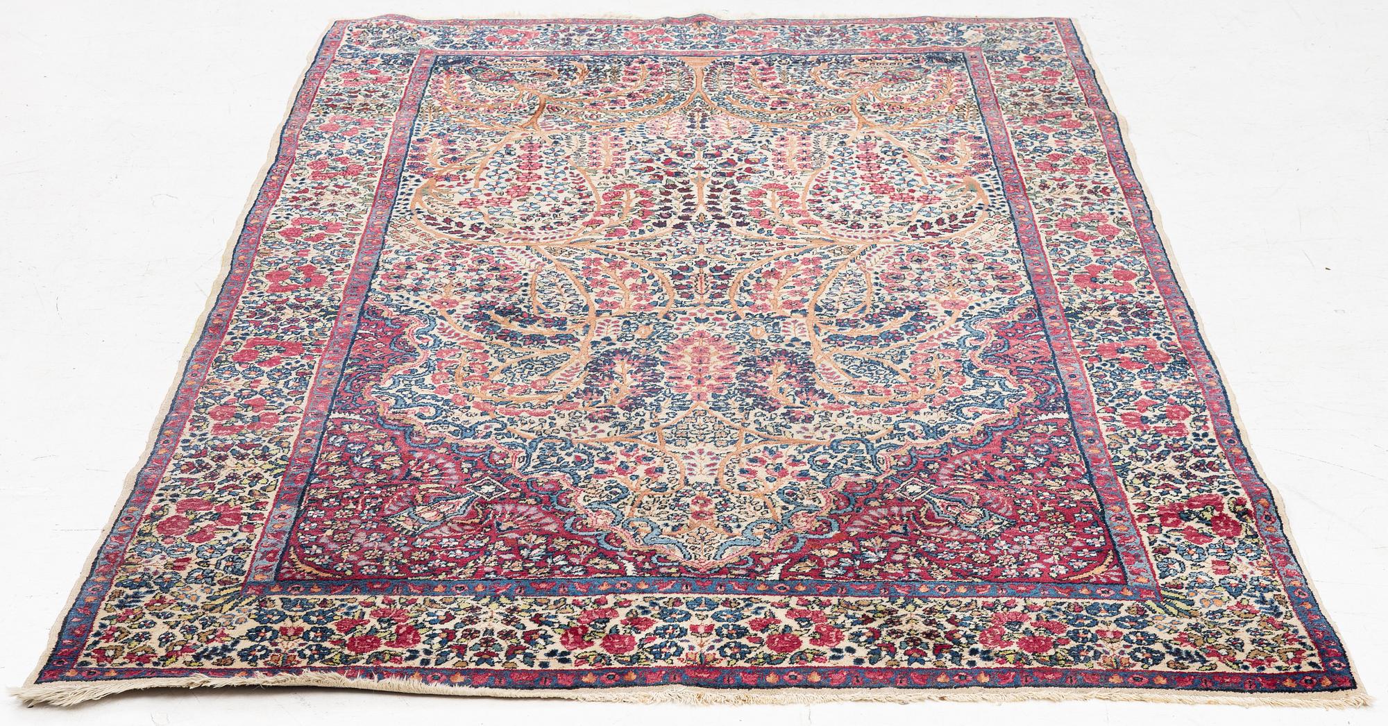 Rug, Kirman, approx. 225 x 140 cm.
