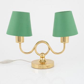 Josef Frank, bordslampa, modell 2483, Firma Svenskt Tenn.