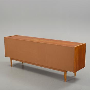 SIDEBOARD, "Trio", Nils Jonsson, Troeds, 1900-talets andra hälft.