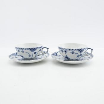 Royal Copenhagen, tea cups with saucers, a pair, porcelain, "Musselmalet", Denmark.