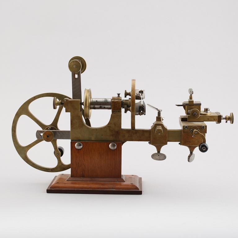 URMAKARINSTRUMENT, 1900-talets första hälft.