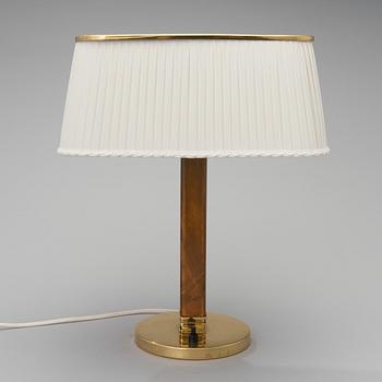 PAAVO TYNELL, A TABLE LAMP. Model 5066, manufactured by Taito Oy, 1940s.