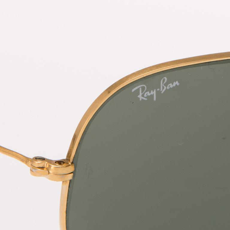 1980s RAY-BAN AVIATOR SUNGLASSES for Bausch & Lomb, USA.