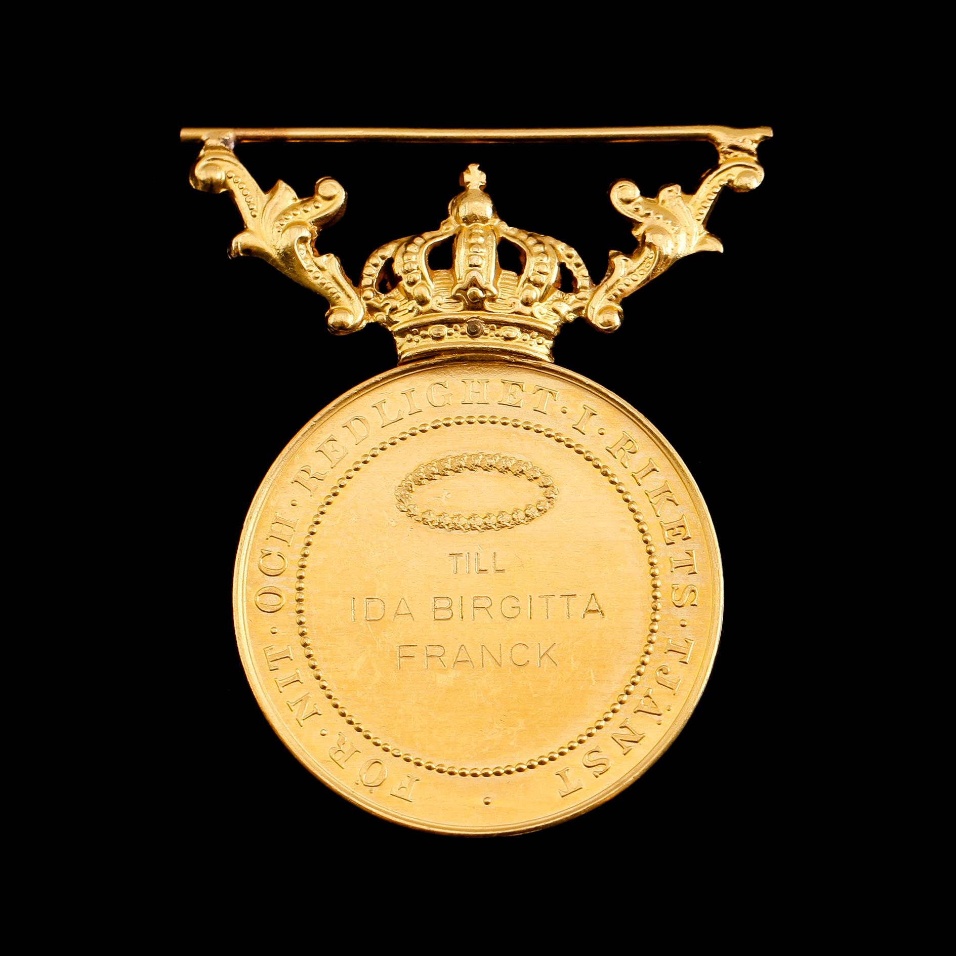 MEDALJ, 18 k guld, Gustaf V, 1949. Vikt ca 14 gram.