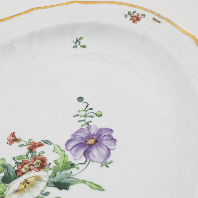 A Royal Copenhagen dinner service, 20th Century. (90 pieces).