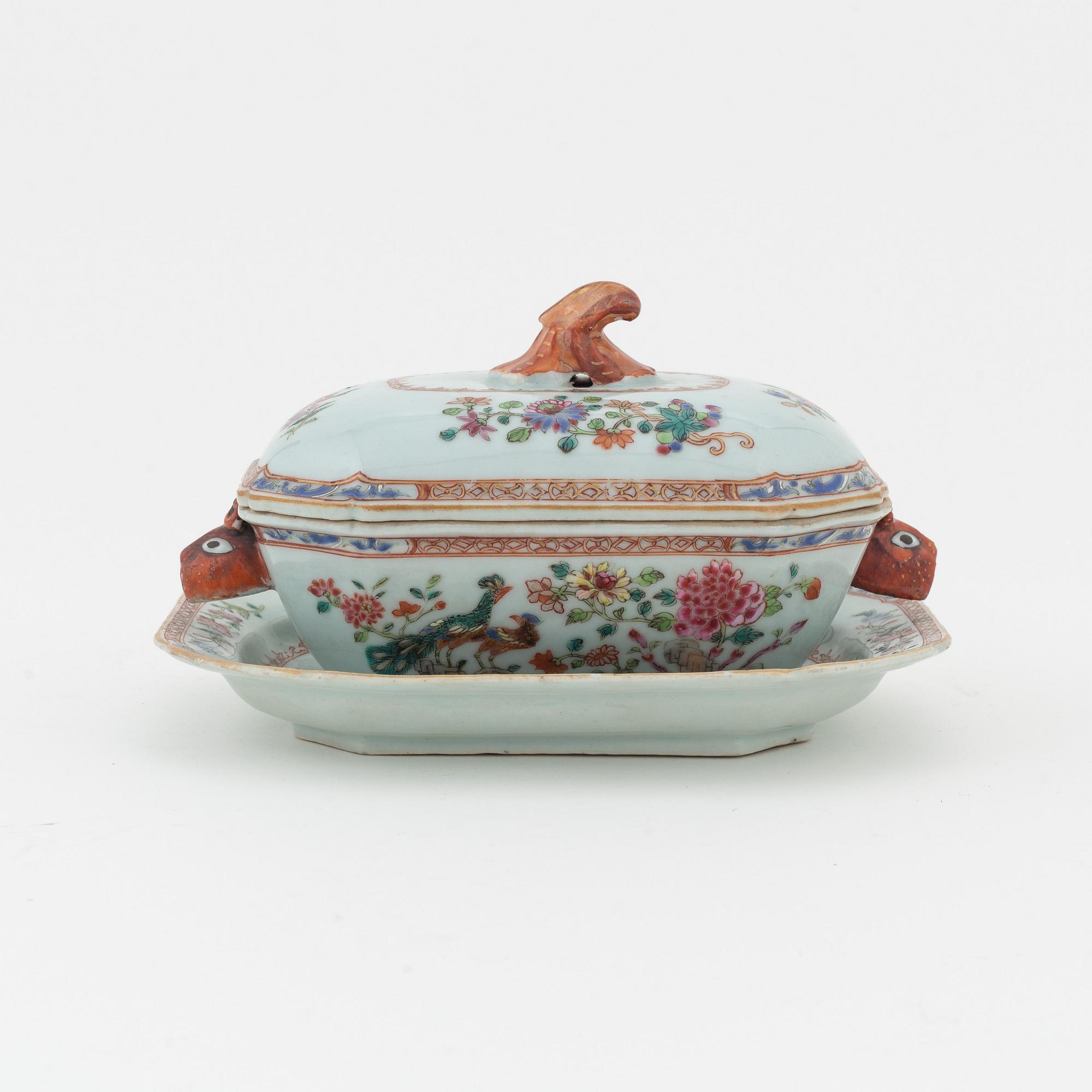 Smörterrin med lock och fat, kompaniporslin. Qing dynasty, Qianlong (1736-95).