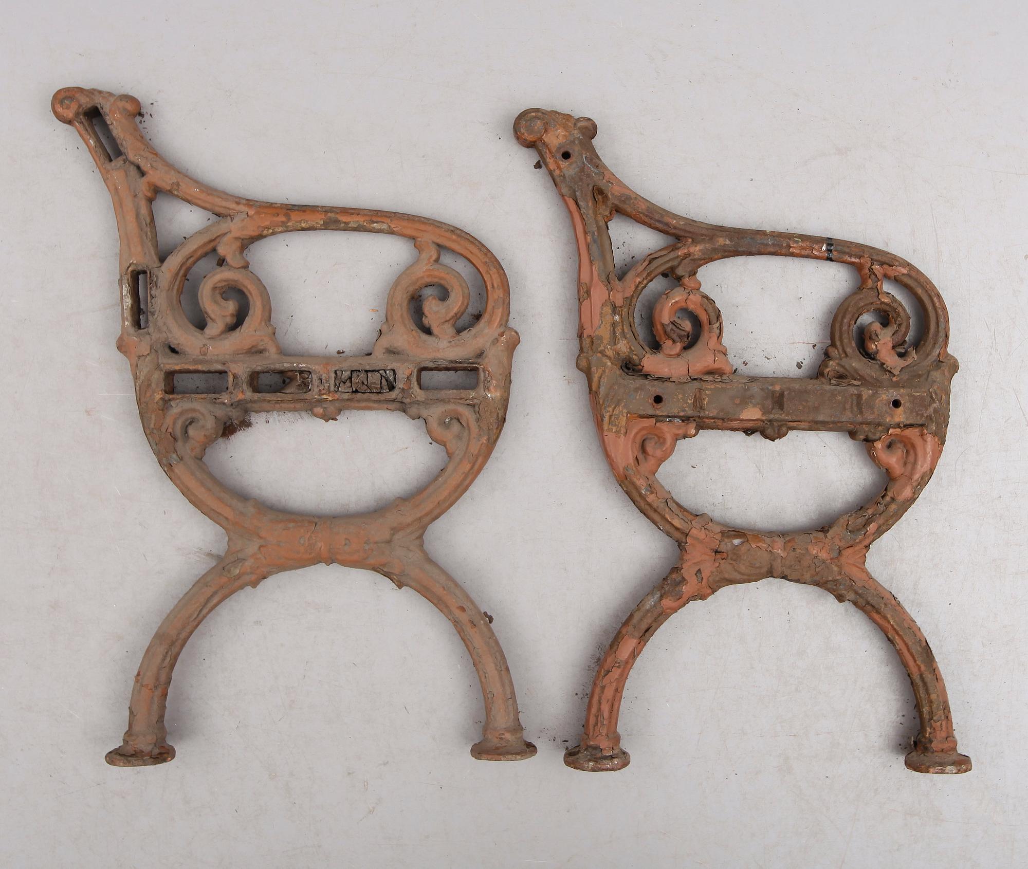 GAVLAR, till trädgårdsbänk, gjutjärn, 1800-/1900-tal.