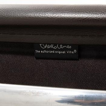 Charles & Ray Eames, desk chair, "EA 117", Vitra 2007.