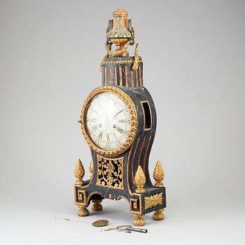 A North European mantel clock, late 18th century.