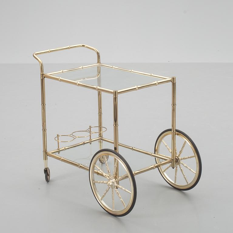 SERVERINGSVAGN, 1900-talets andra hälft.