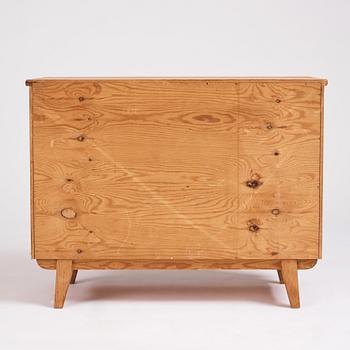 Göran Malmvall, a Swedish Modern pine chest of drawers, Karl Andersson & Söner Möbelfabrik, mid 20th century.