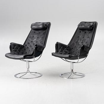 Bruno Mathsson, a pair of 'Jetson' swivel easy chairs, by Dux.