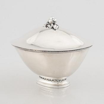 A Swedish silver bonbonnière, marks of Eric Råström, CG Råström, Stockholm 1970.