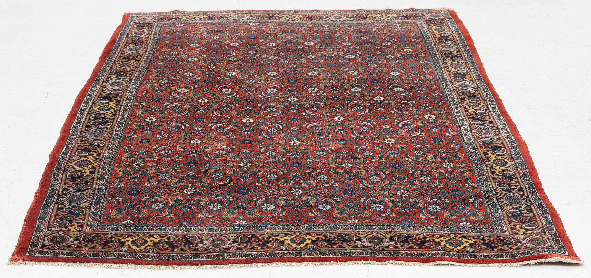 Carpet, oriental, approx. 198 x 138 cm.