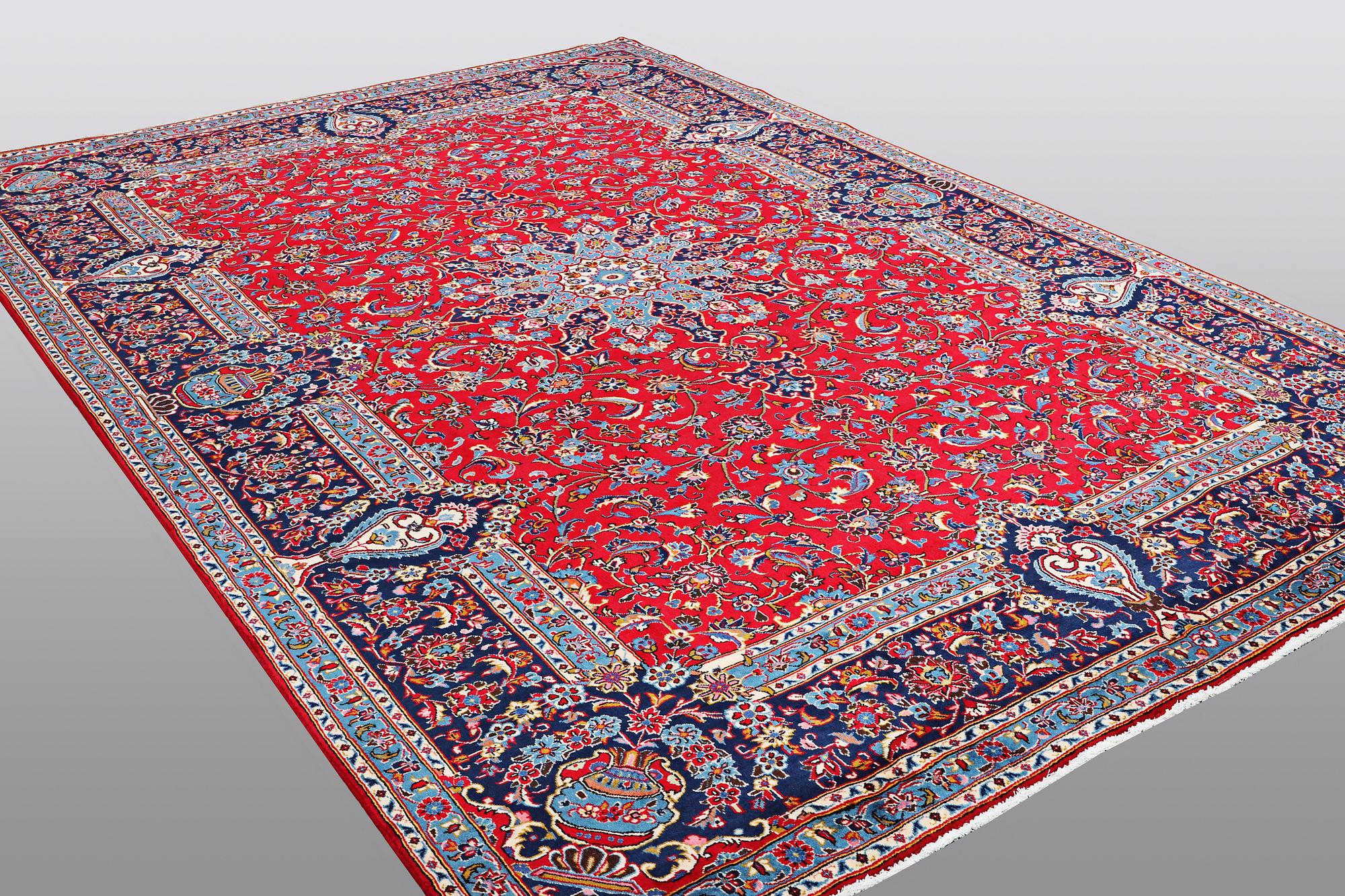 A carpet, Kashan 353 x 244 cm.