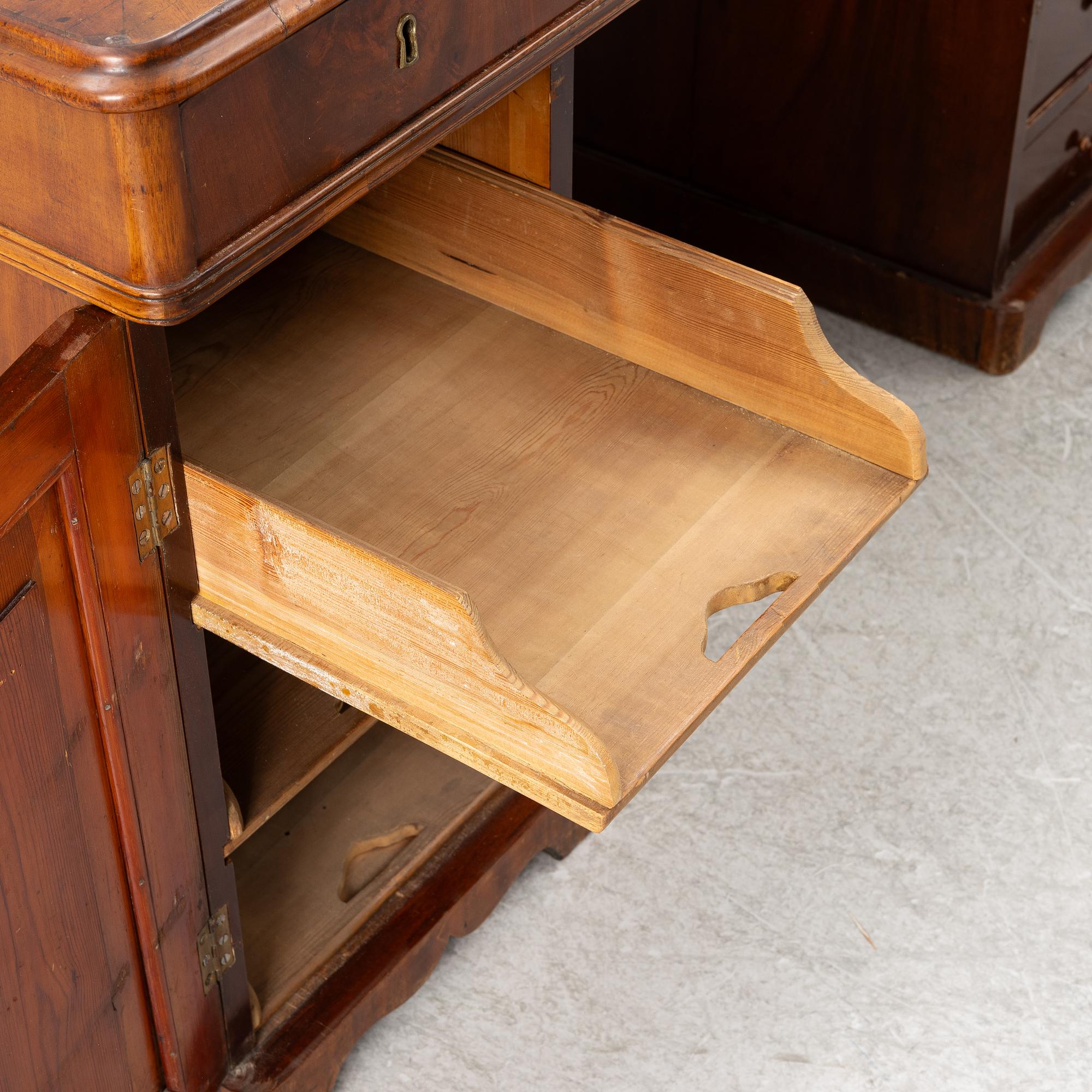 August Saul, skrivbord, Stockholm, 1800-tal.