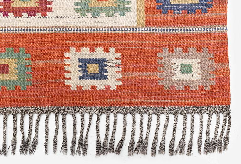 Märta Måås-Fjetterström, a carpet, 'Röd grön äng', flat weave, c. 345 x 251 cm, signed AB MMF.