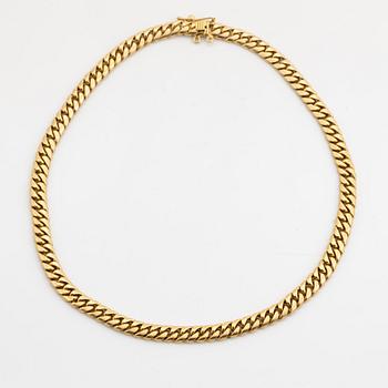18K gold necklace.