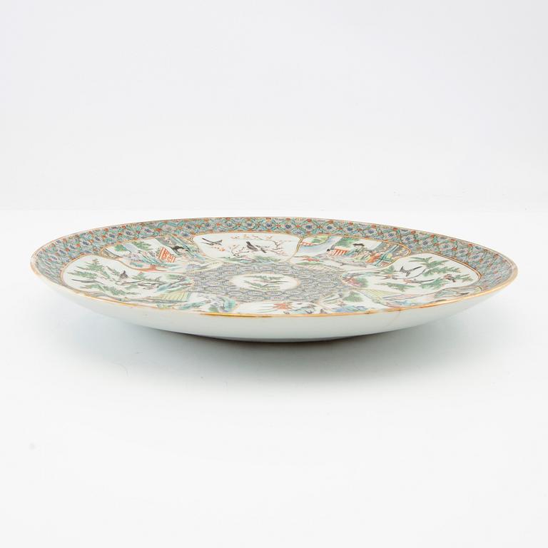 A Chinese Canton enamelled tray and plate, late Qing dynasty.