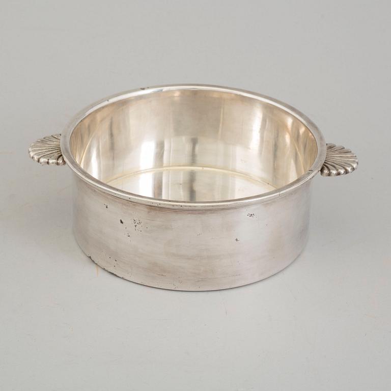 CG RÅSTRÖM, a silver plated bowl, mid 20th Century.