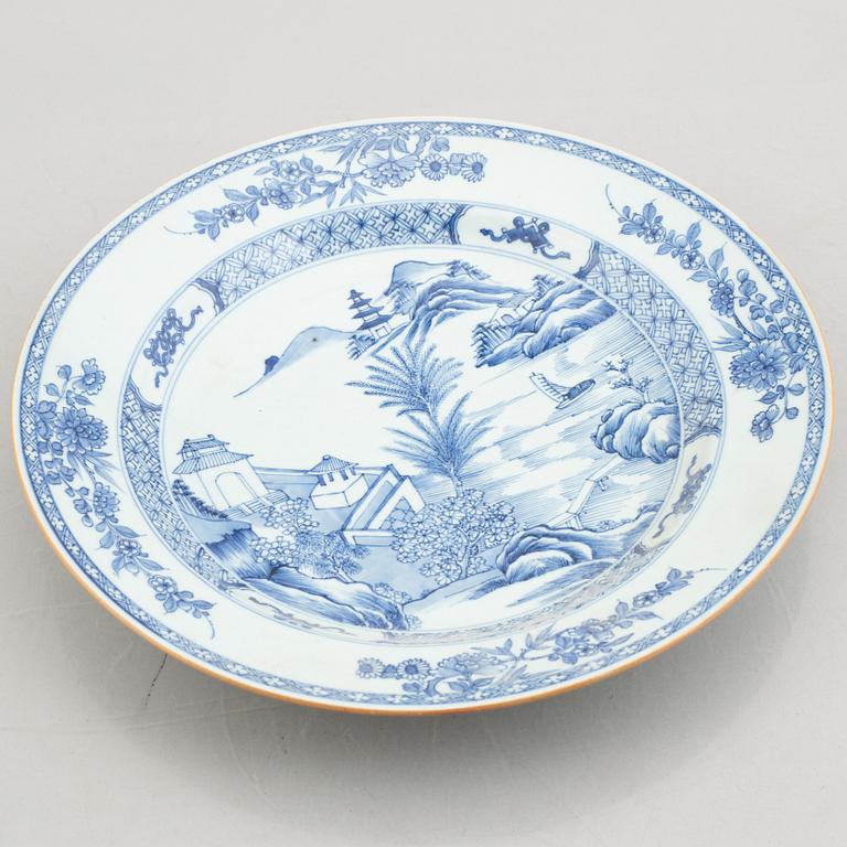 Fat, porslin, Kina, Qingdynastin, 1700-tal.