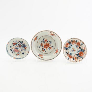 Plates 7 pcs and 1 dish, porcelain, Qianlong (1736-95), Qing dynasty.