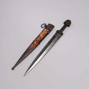 KINDJAL, Kaukasus 1863-64, signerad Hadzi Baz, silver och niello.