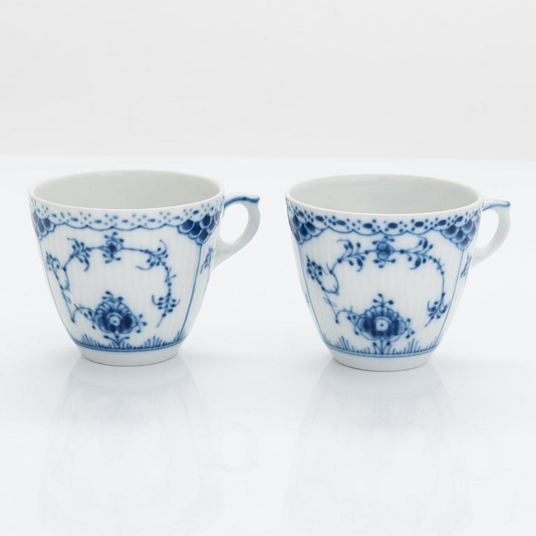 A 31-piece Royal Copenhagen 'Musselmalet' porcelain coffee set.