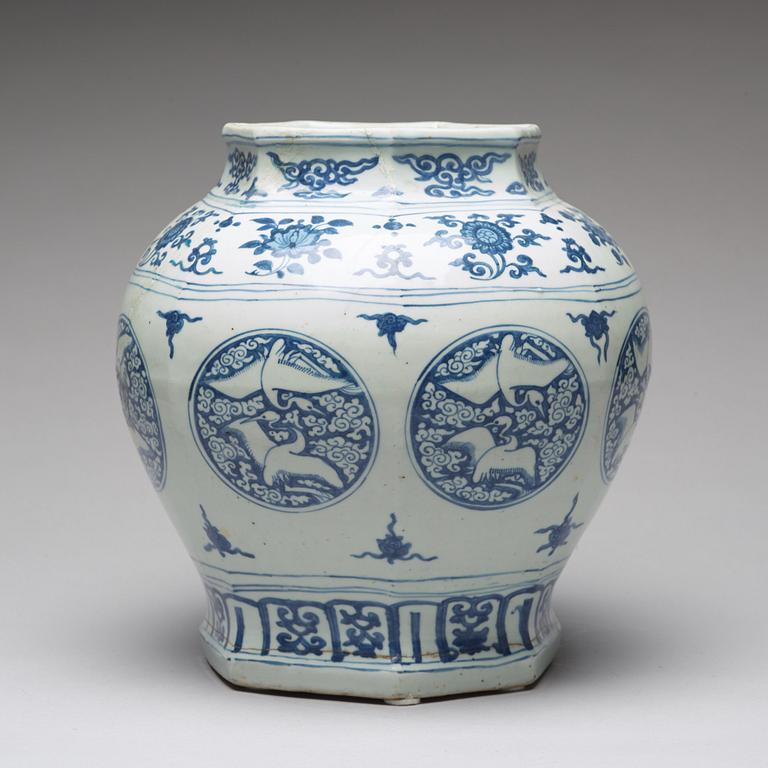 A blue and white jar, Ming dynasty, 16th Century.