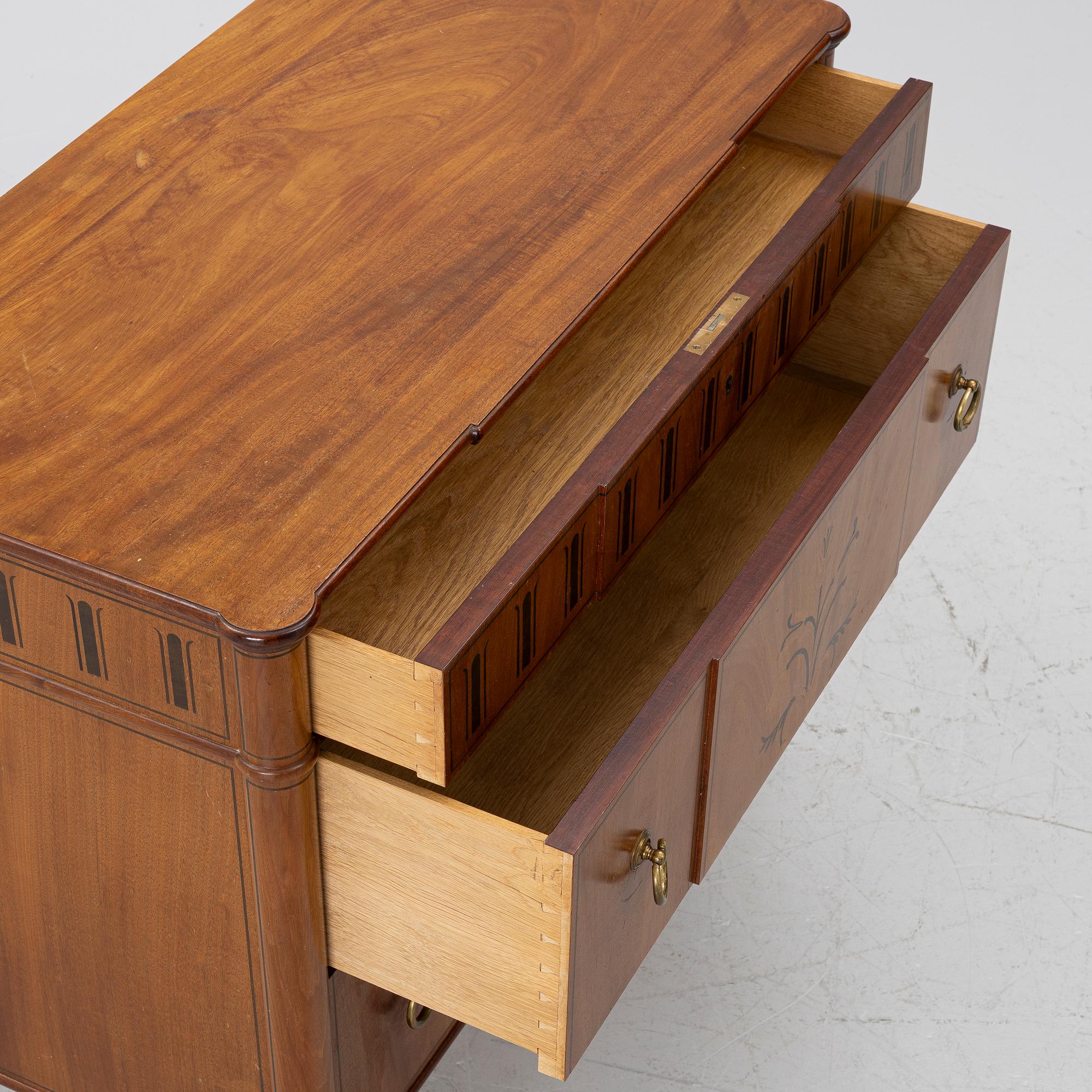Chest of drawers, Swedish Grace, 1920s.