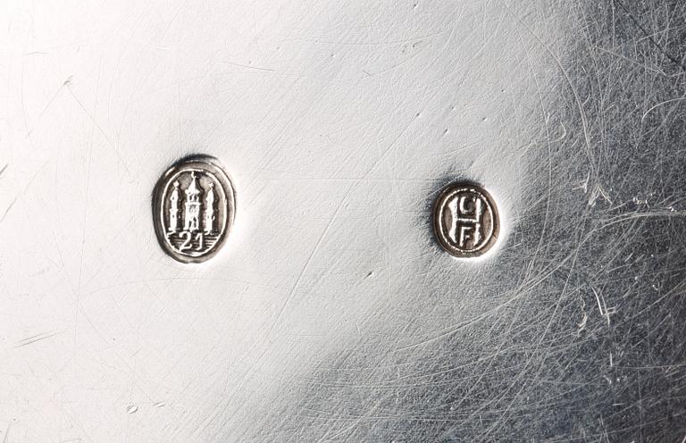 KANNA på RECHAUD, silver, bl a J C Thorning, Köpenhamn 1855 resp 1921.