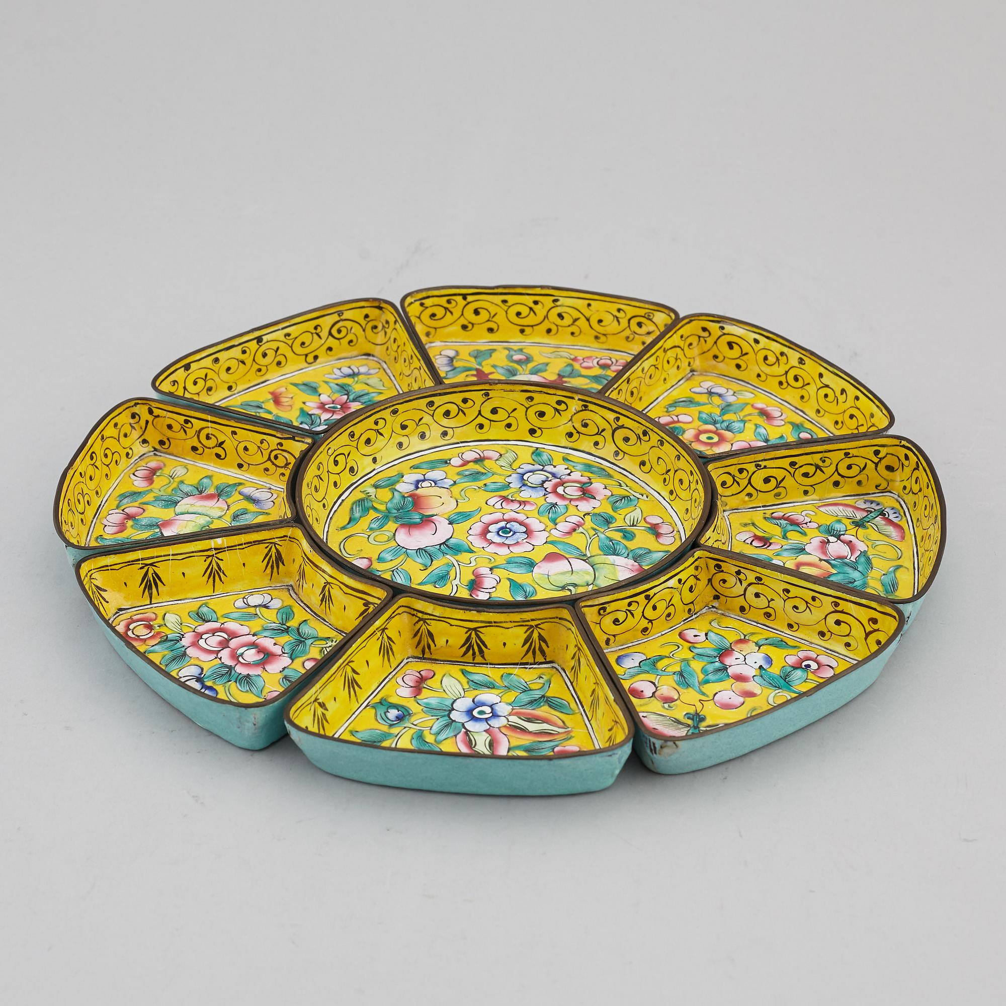 CABARET, nio delar, cloisonné. Kina, tidigt 1900-tal.