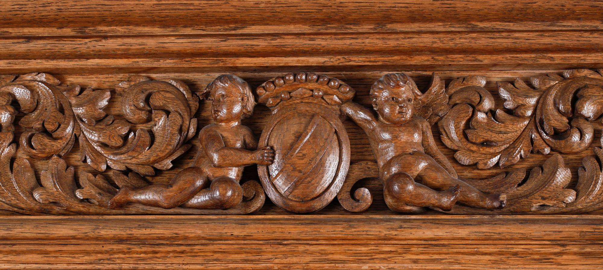 SKÅP, renässansstil, C.E. Jonsson möbelfabrik, Stockholm, 1900-talets början.