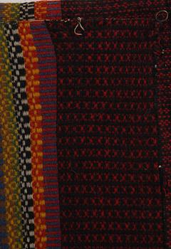 TEXTILIER/MATTOR, 3 st, möjligen Bohusslöjd, 275 x 70, 195 x 140, 150 x 55.