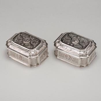 A Swedish 18th century 7 piece silver toilet service, mark of Johan Lorenz Starin, Stockholm 1736.