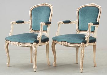 KARMSTOLAR, ett par, rokokostil,  Chateau d'Ax, Italien, 1900-tal.