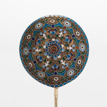 A pair of gilt silver and cloisonné enamel spoons, Moscow 1908-17. Unidentified master EO.