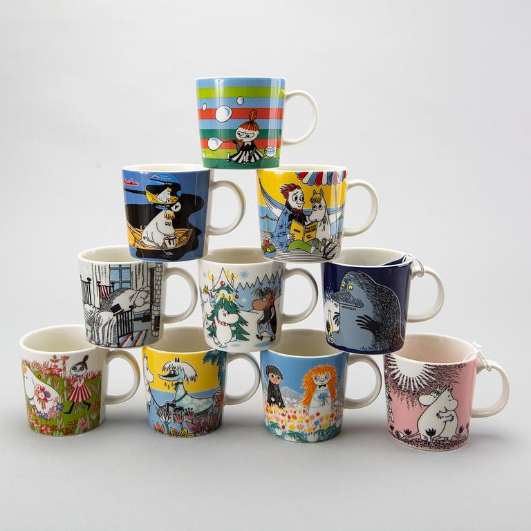 A SET OF 14 MOOMIN MUGS. Moomin-Characters, Arabia, Finland.