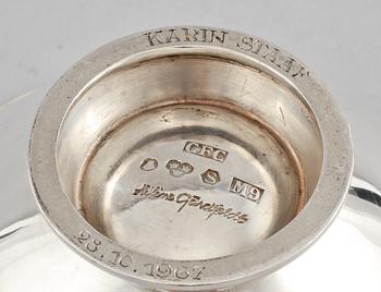 SKÅL, silver, Hélène Gärdfeldt för Hovjuvelerare Carlman AB, Stockholm, 1962. Vikt 185 g.